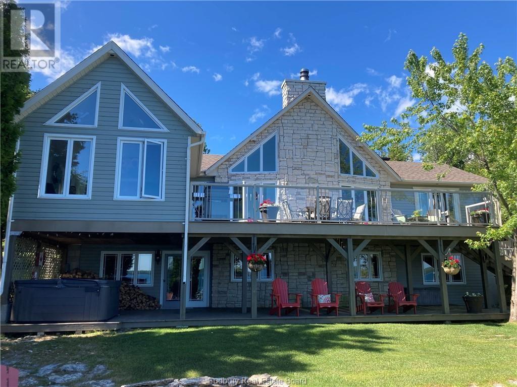 151 Lakeshore Rd, Tehkummah Manitoulin Island, ON P0P 2C0