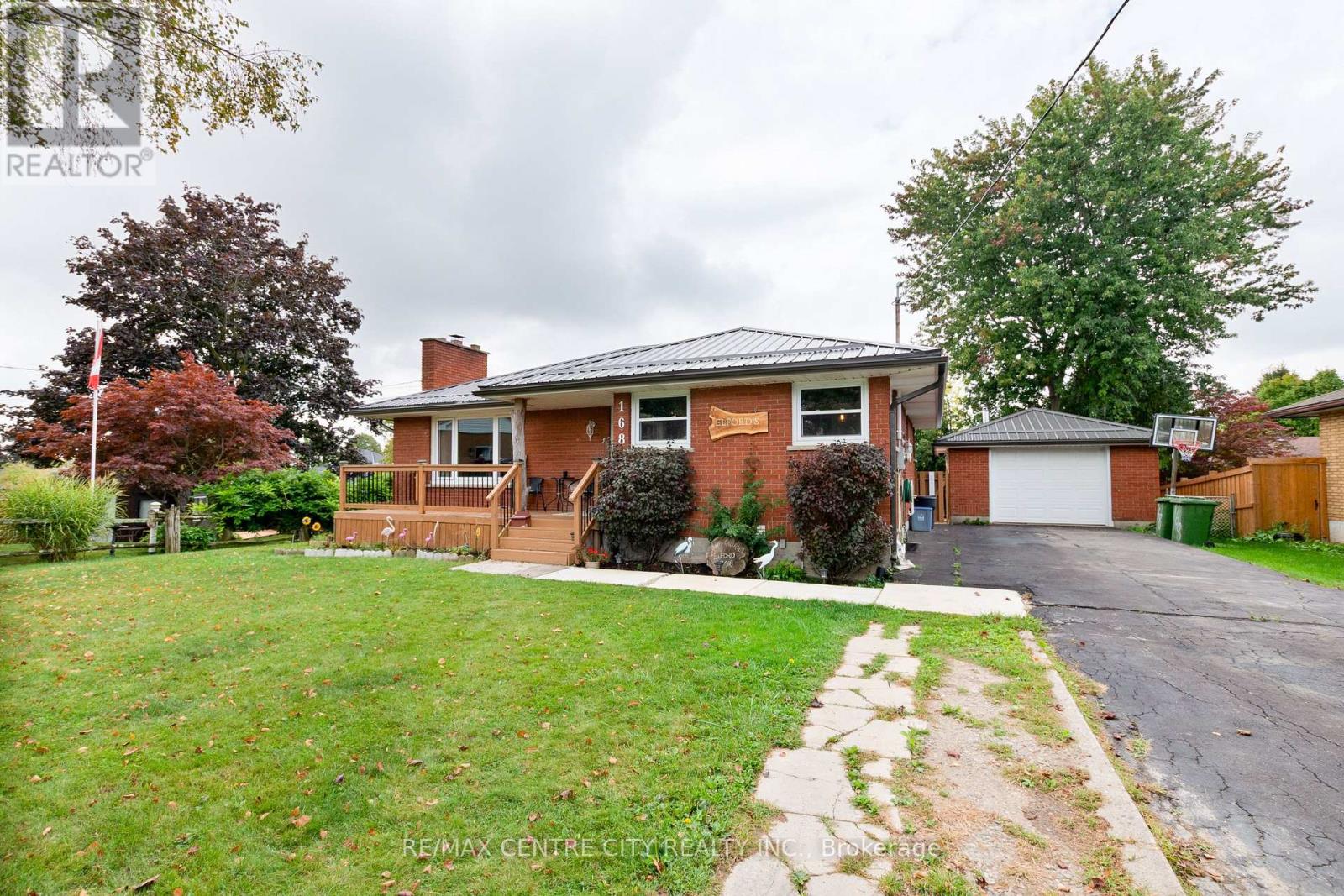 168 Fairview Ave, St. Thomas, ON N5R 4Y1