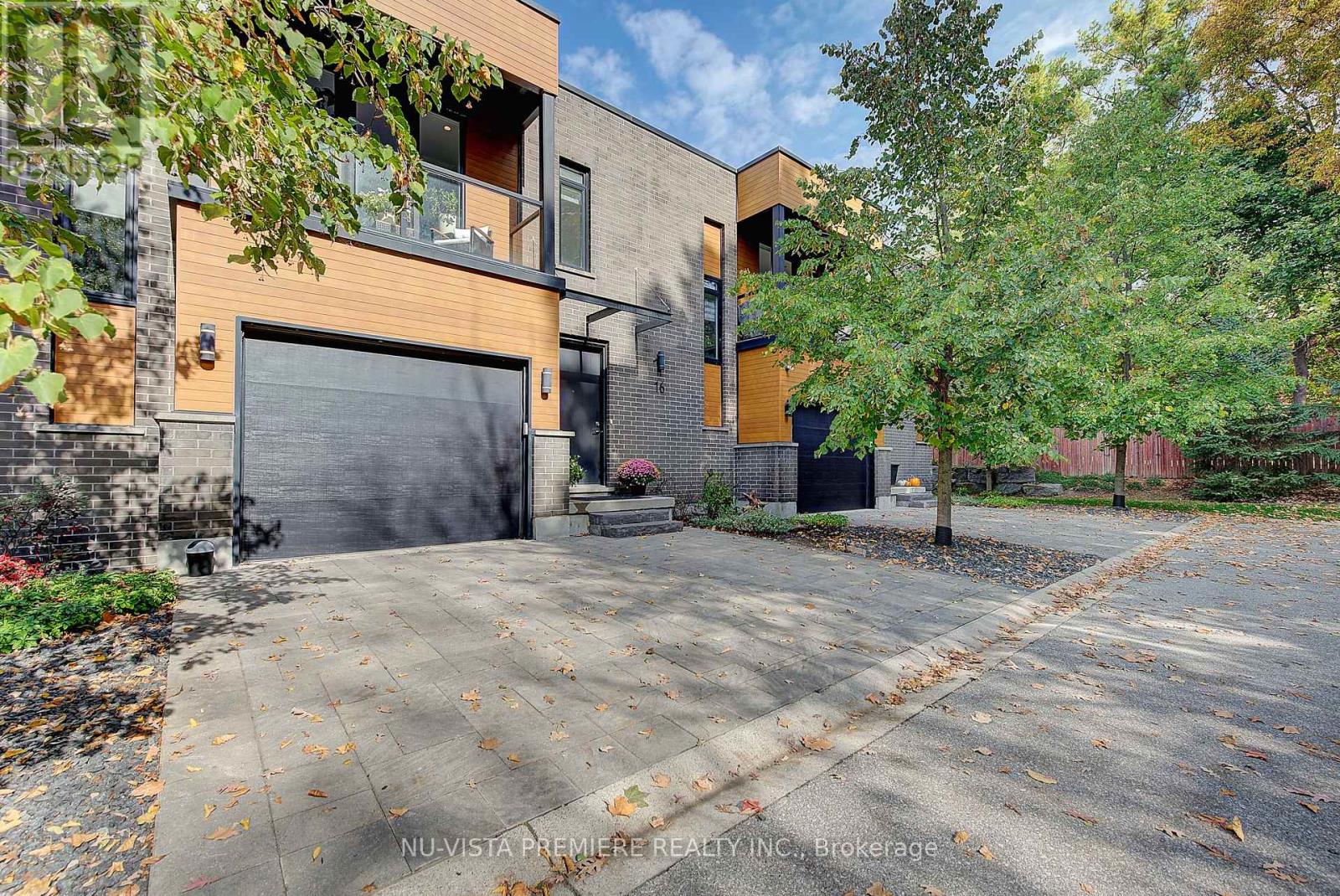 16 433 Hyde Park Rd, London, ON N6H 0H5