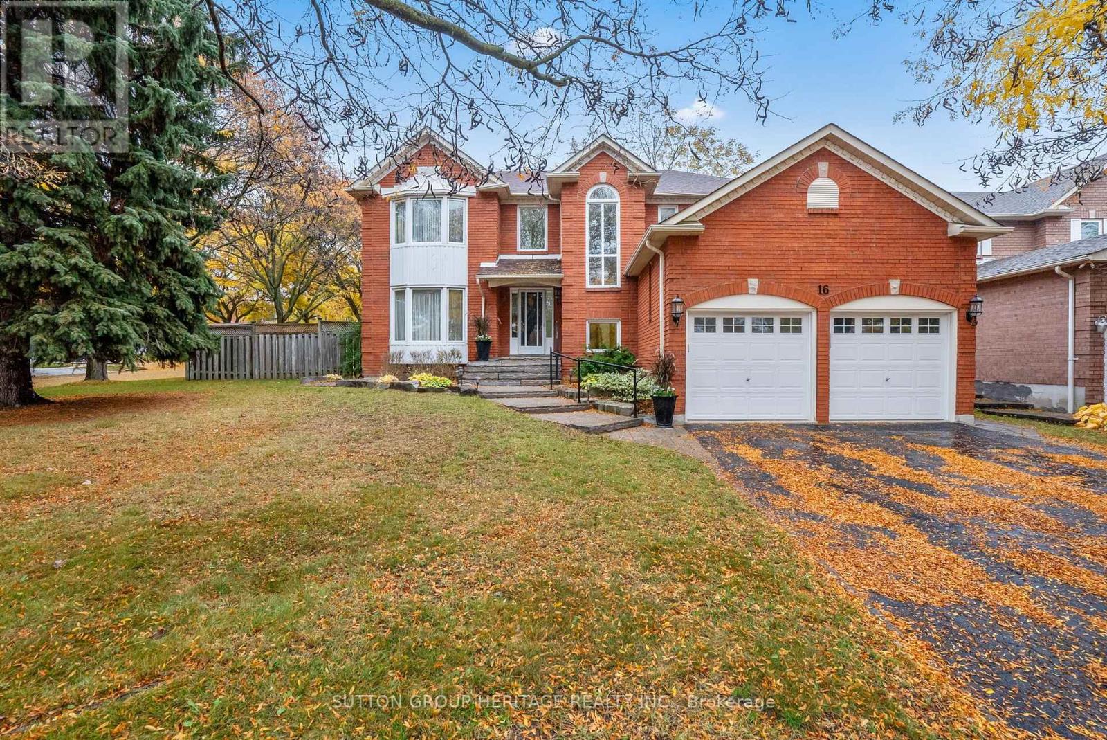 16 Mantell Cres, Ajax, ON L1T 3N6