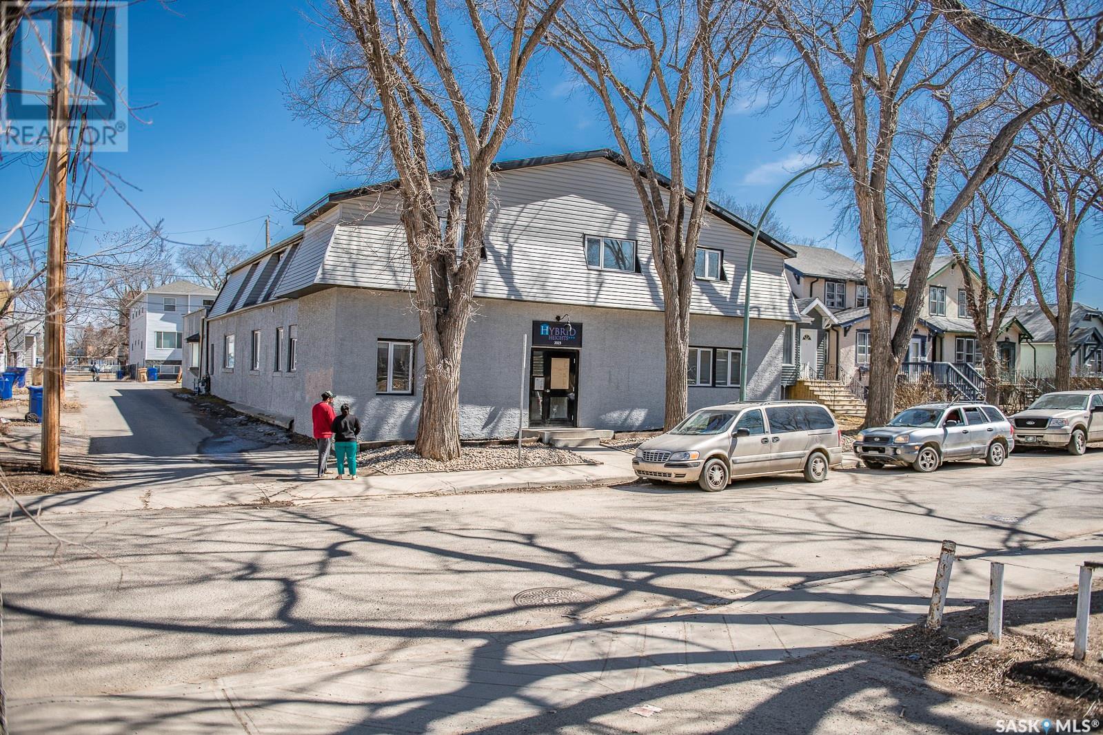 2023 Ottawa St, Regina, SK S4P 1P9