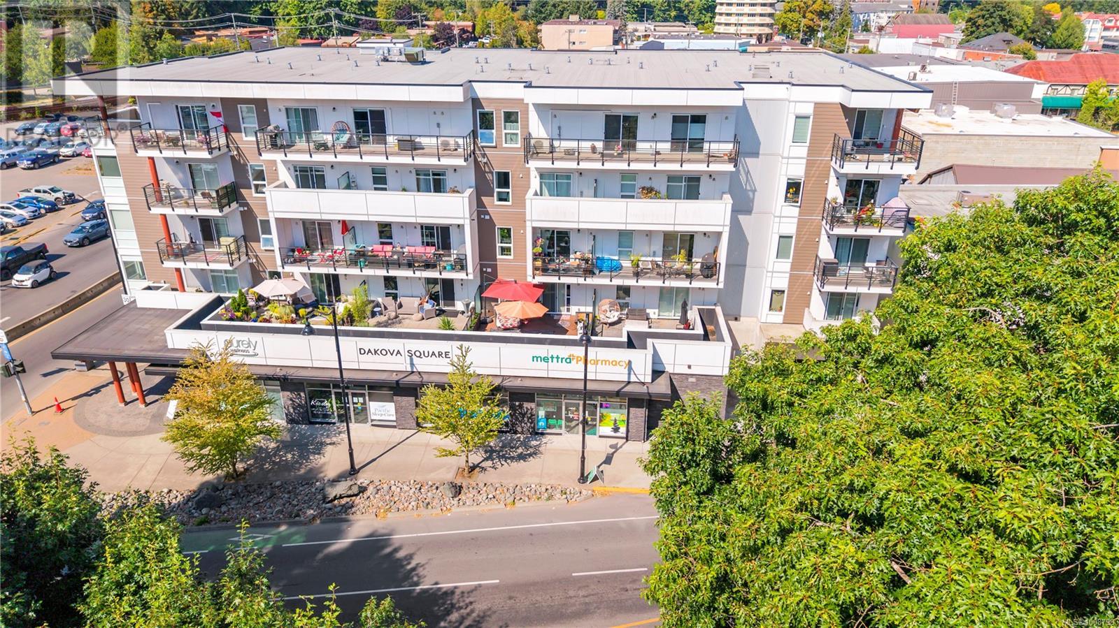 15 Canada Ave Unit 403 Ave, Duncan, BC V9L 1T3