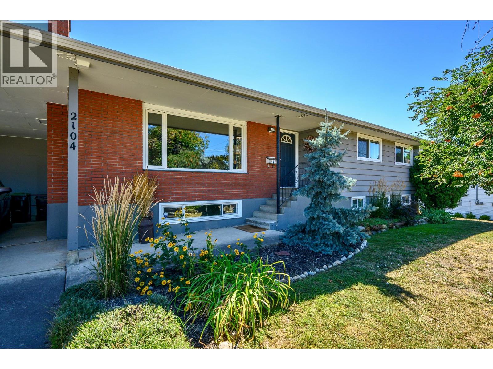 25 Avenue Unit 2104, Vernon, BC V1T 1M9