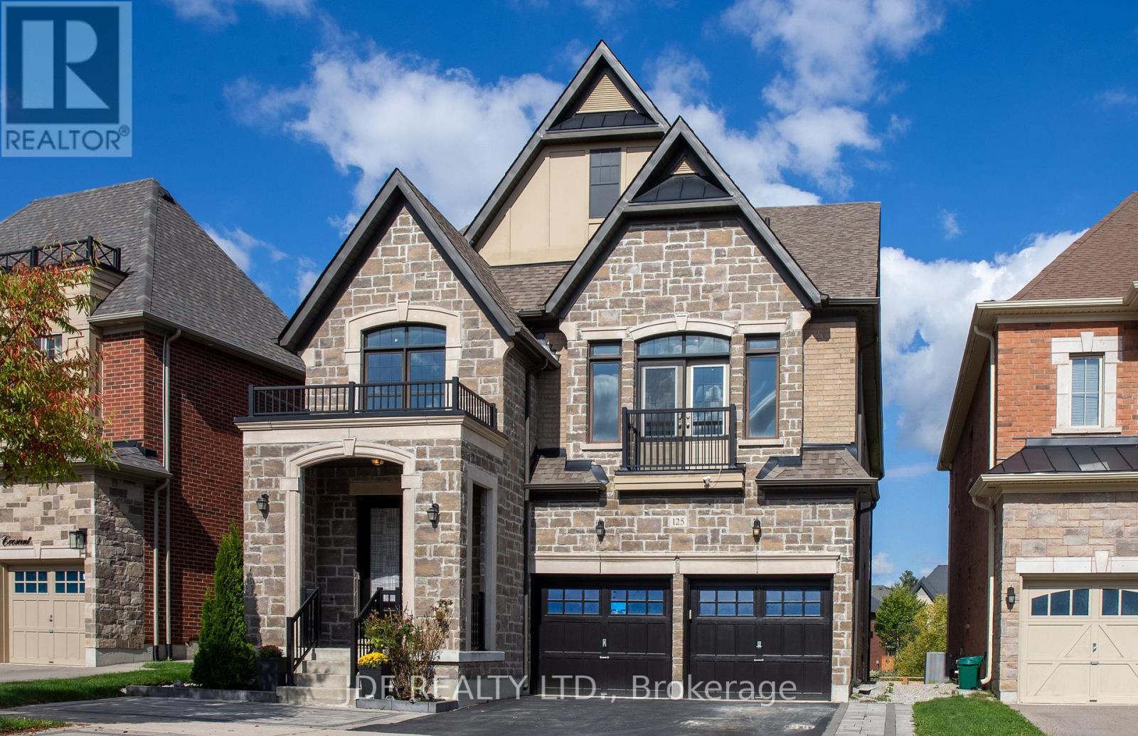 125 Cranbrook Cres, Vaughan Kleinburg, ON L4H 4G9