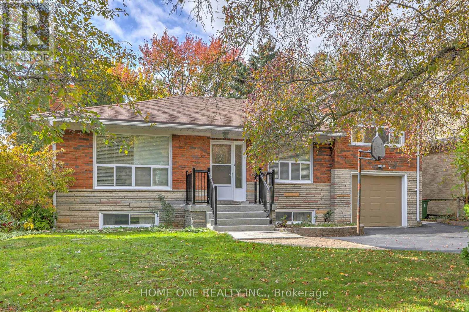 12 Lauralynn Cres, Toronto Agincourt South-malvern West, ON M1S 2H4
