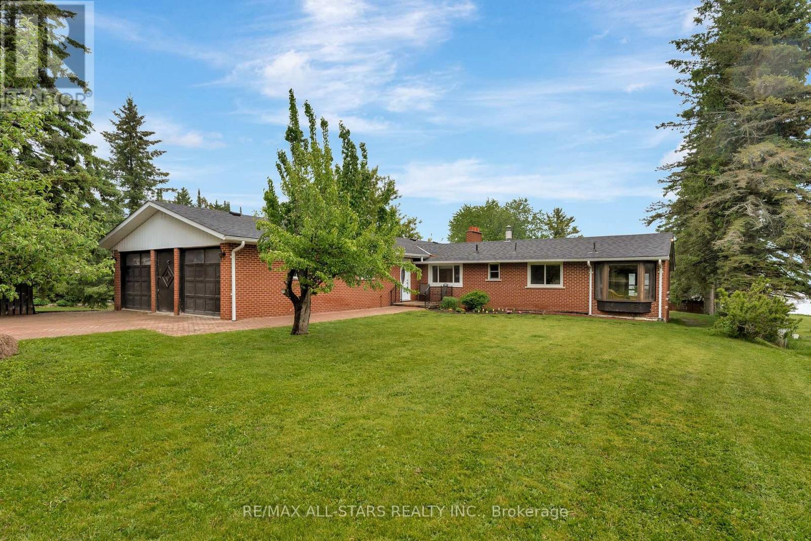 39 Newman Rd, Kawartha Lakes Little Britain, ON K0M 2C0