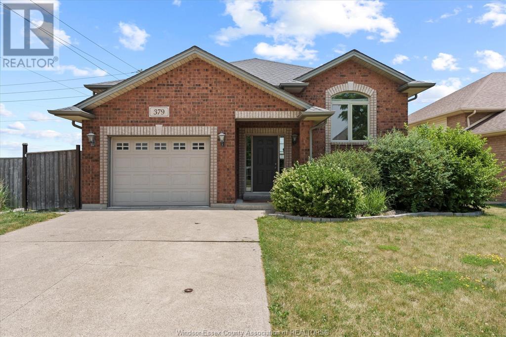 379 Sellick Dr, Essex, ON N0R 1G0