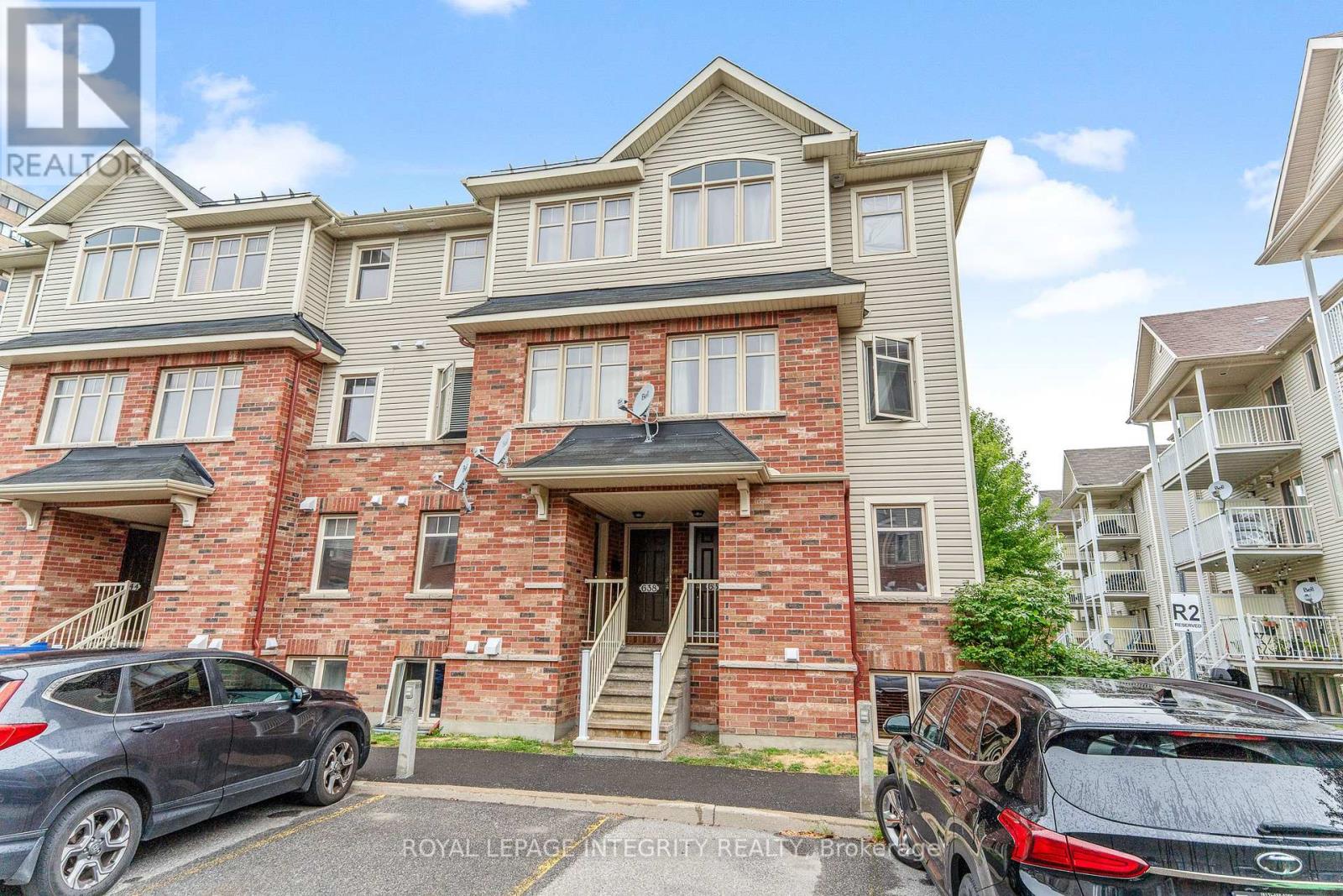 632 Reardon Private, Ottawa, ON K1V 2K9