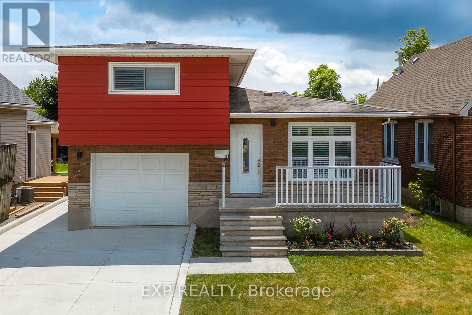 11 Garden St, Thorold, ON L2V 3H9