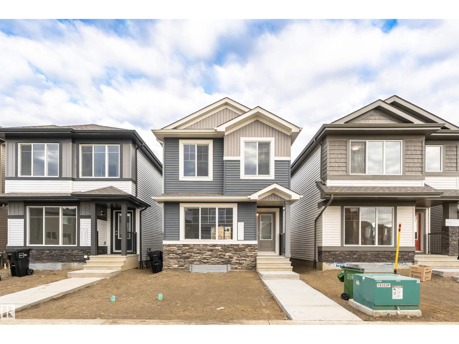 9566 Carson Bn SW, Edmonton, AB T6W 5H6