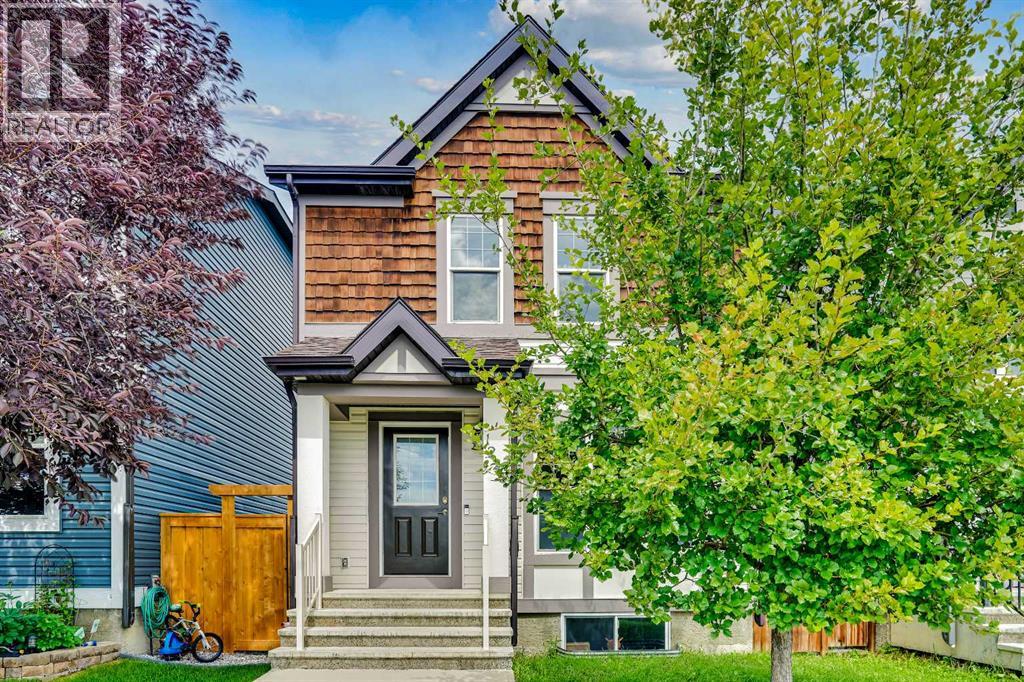1223 New Brighton Park SE, Calgary, AB T2Z 0X8