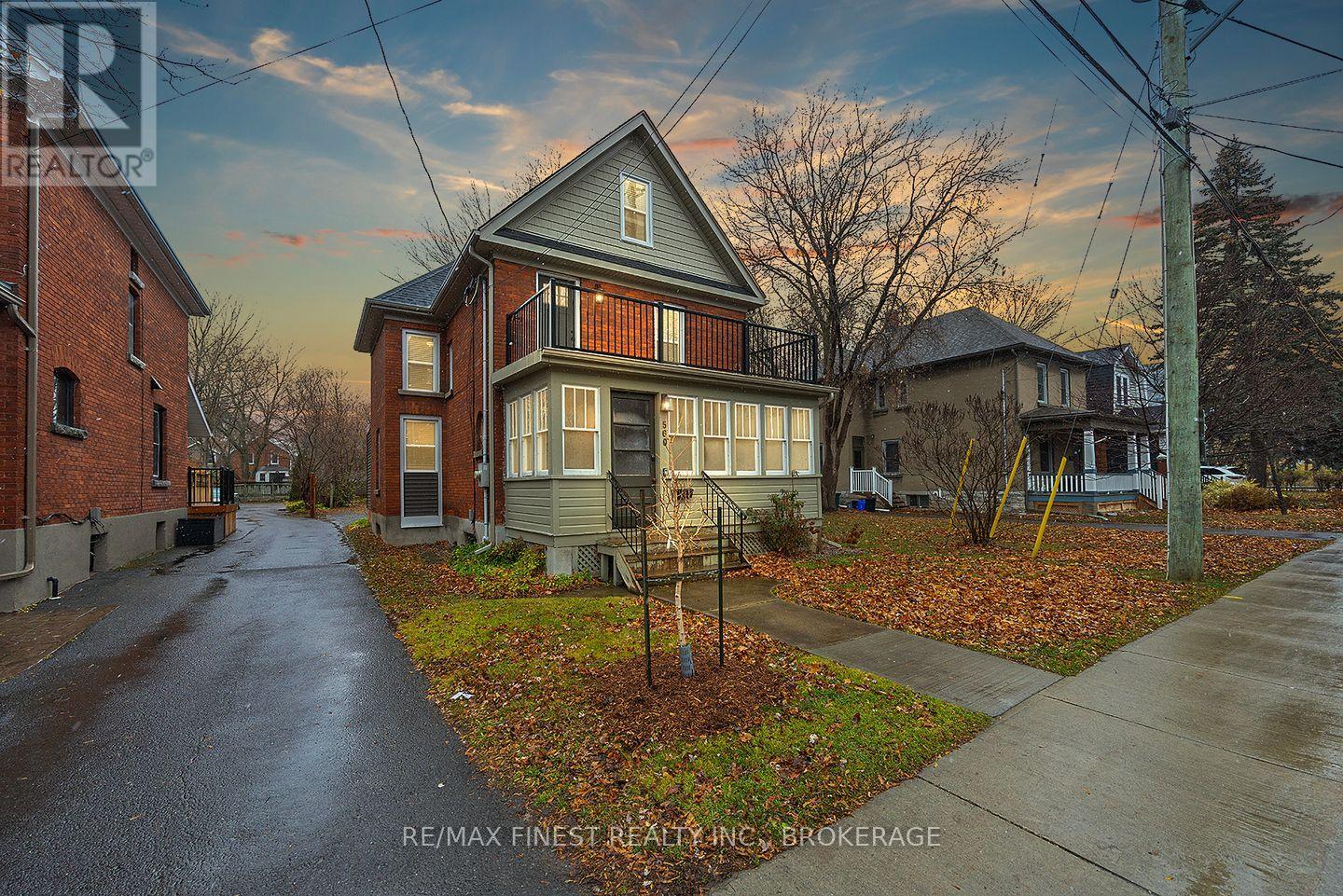 560 Frontenac St, Kingston, ON K7K 4M2