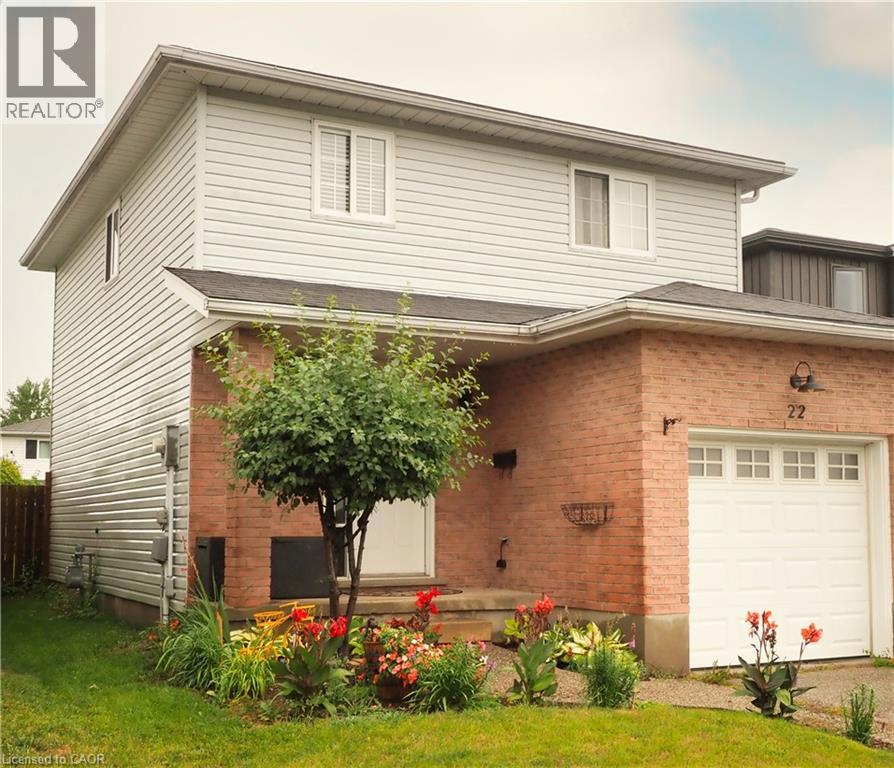 22 Beechmanor Cres, Kitchener, ON N2N 3H1