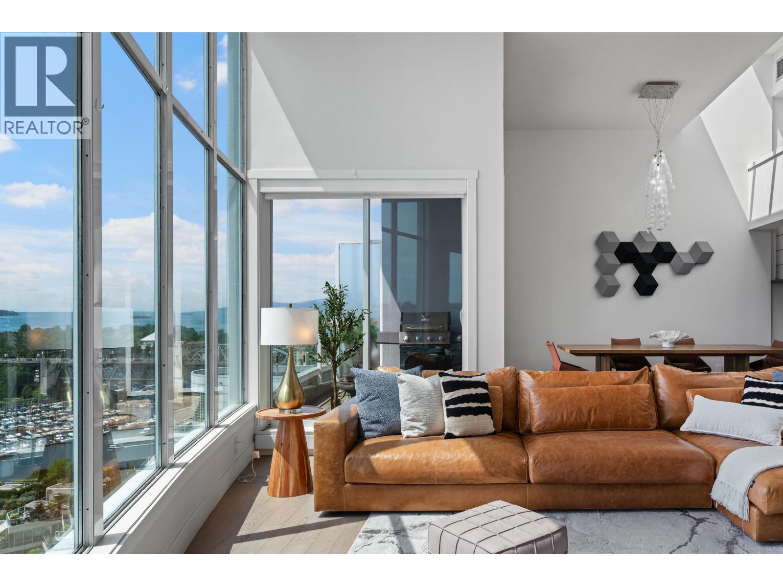 1500 Howe Street Unit 2403, Vancouver, BC V6Z 2N1