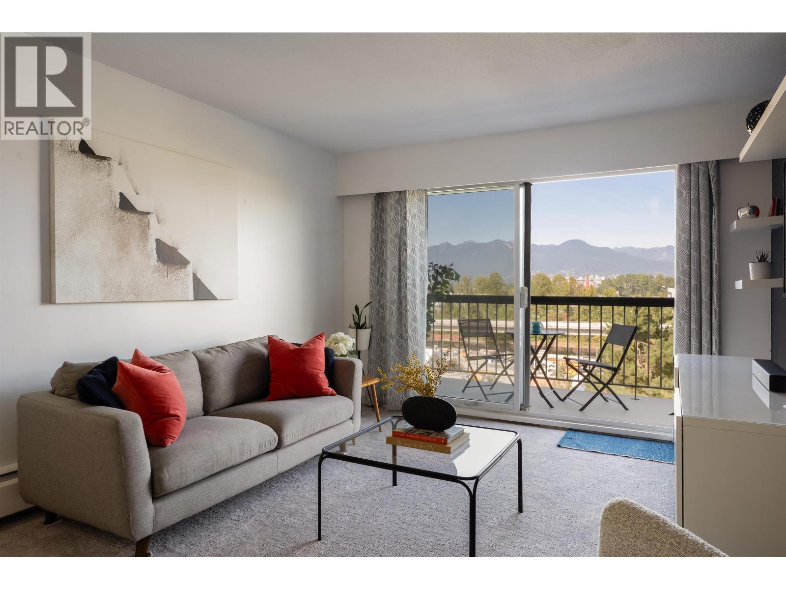 756 Great Northern Way Unit 808, Vancouver, BC V5T 1E4