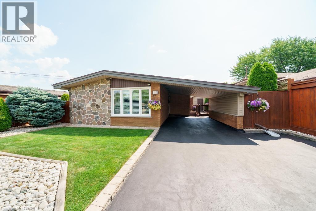 117 Sunrise Dr, Hamilton, ON L8K 4C5