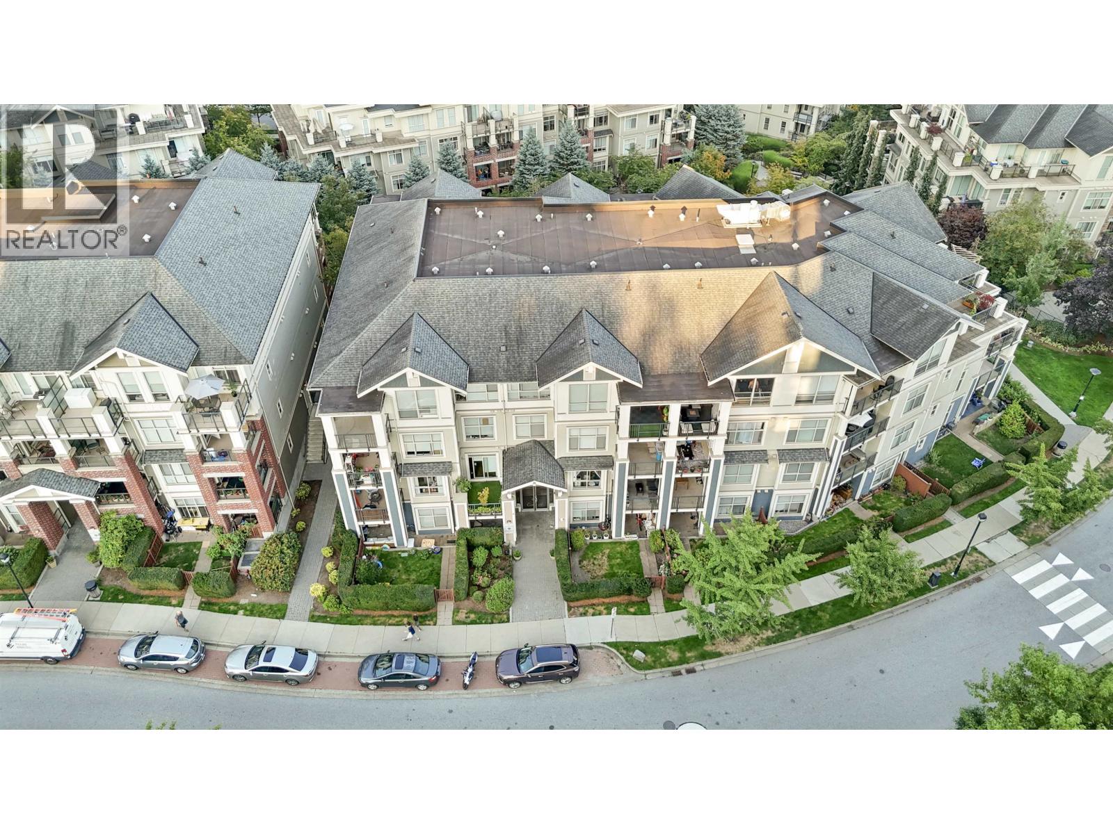 275 Ross Drive Unit 301, New Westminster, BC V3L 0B6