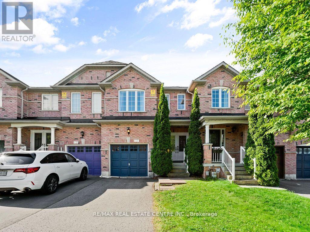 27 Martell Gate, Aurora, ON L4G 0B9