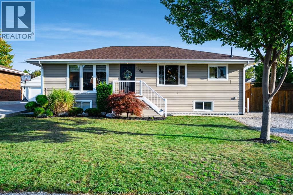 1660 Fairlea, Kingsville, ON N9Y 2M6