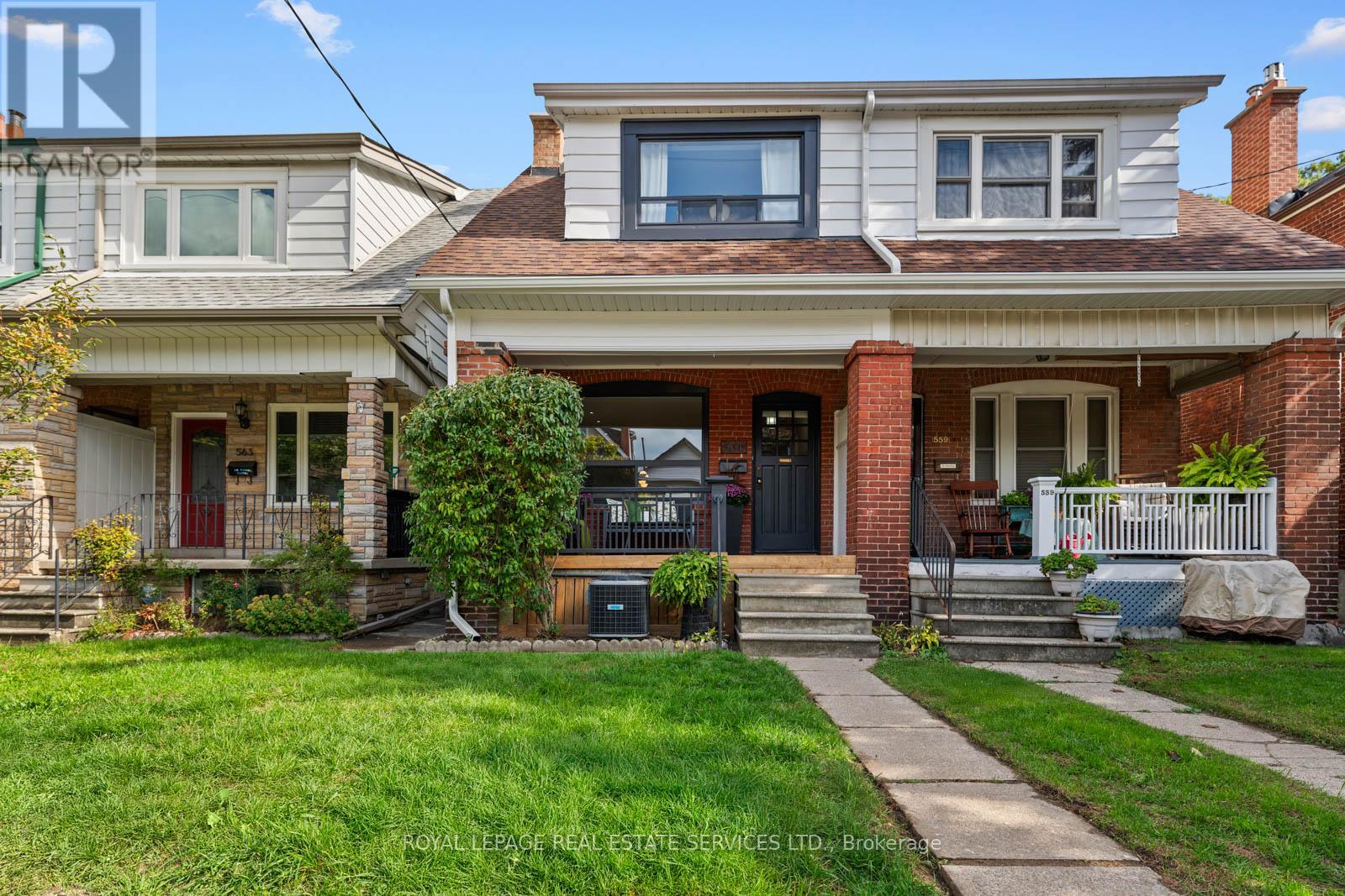 561 Beresford Ave, Toronto, ON M6S 3C2