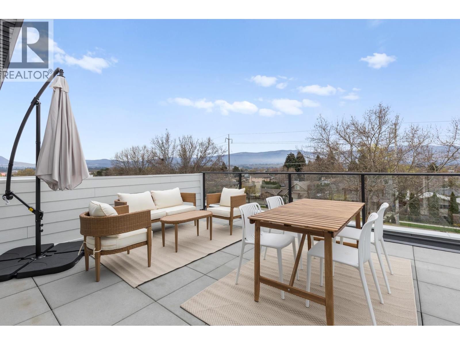 1463 Inkar Road Unit 7, Kelowna, BC V1Y 8J1