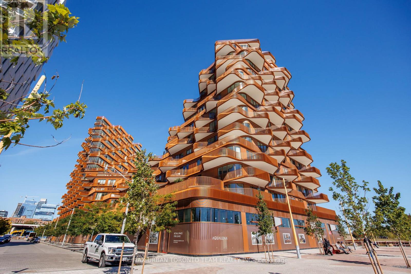 415 155 Merchants Wharf, Toronto Waterfront Communities, ON M5A 0Y4