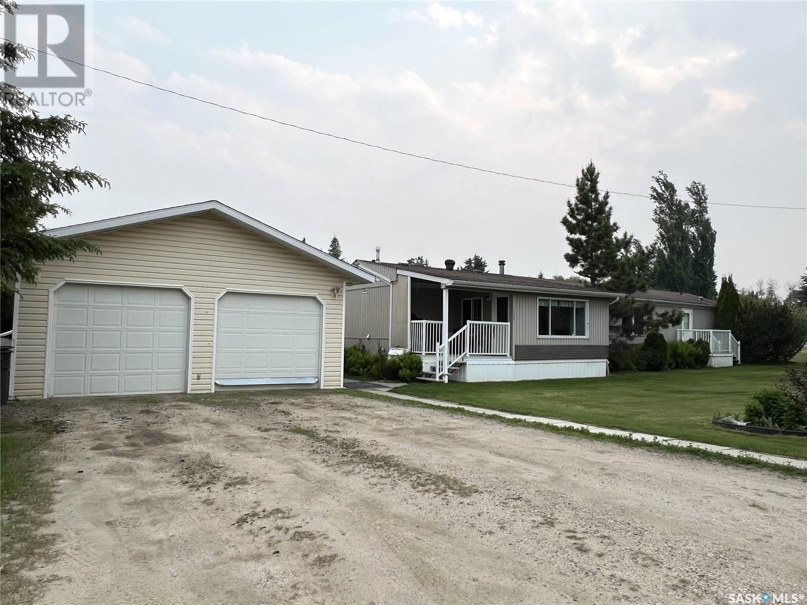 103 Main St W, Dorintosh, SK S0M 0T0