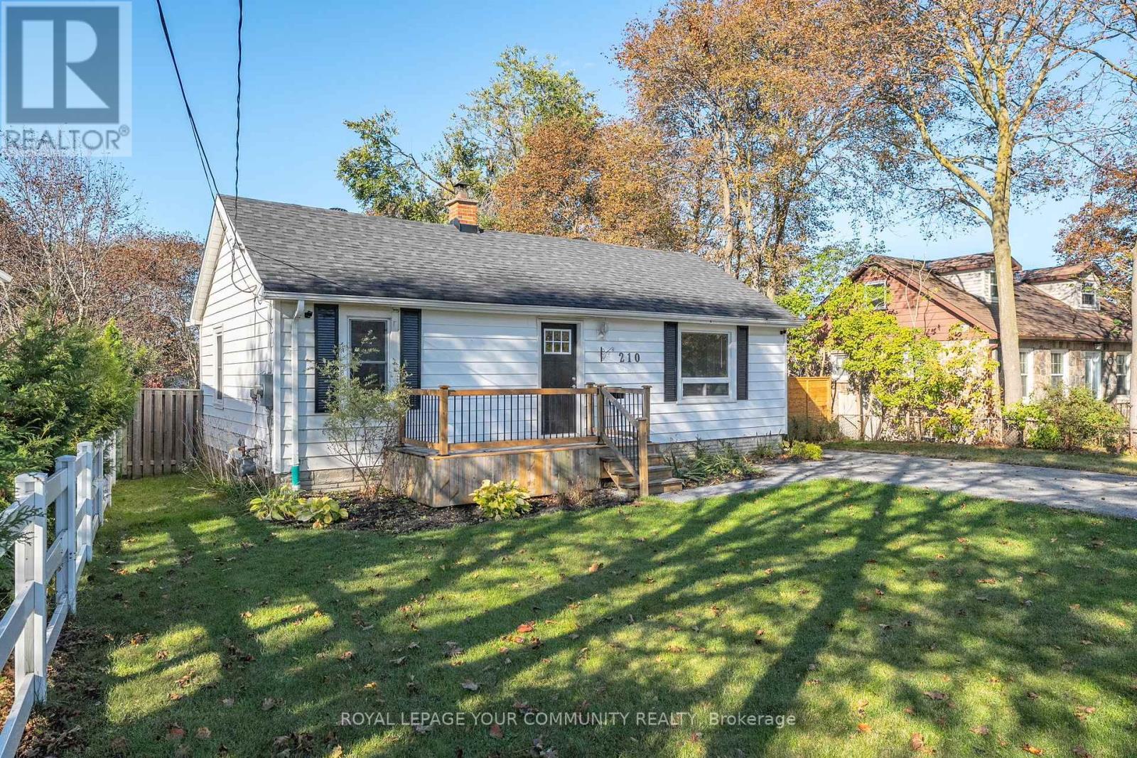 210 Cox Mill Rd, Barrie, ON L4N 4G4