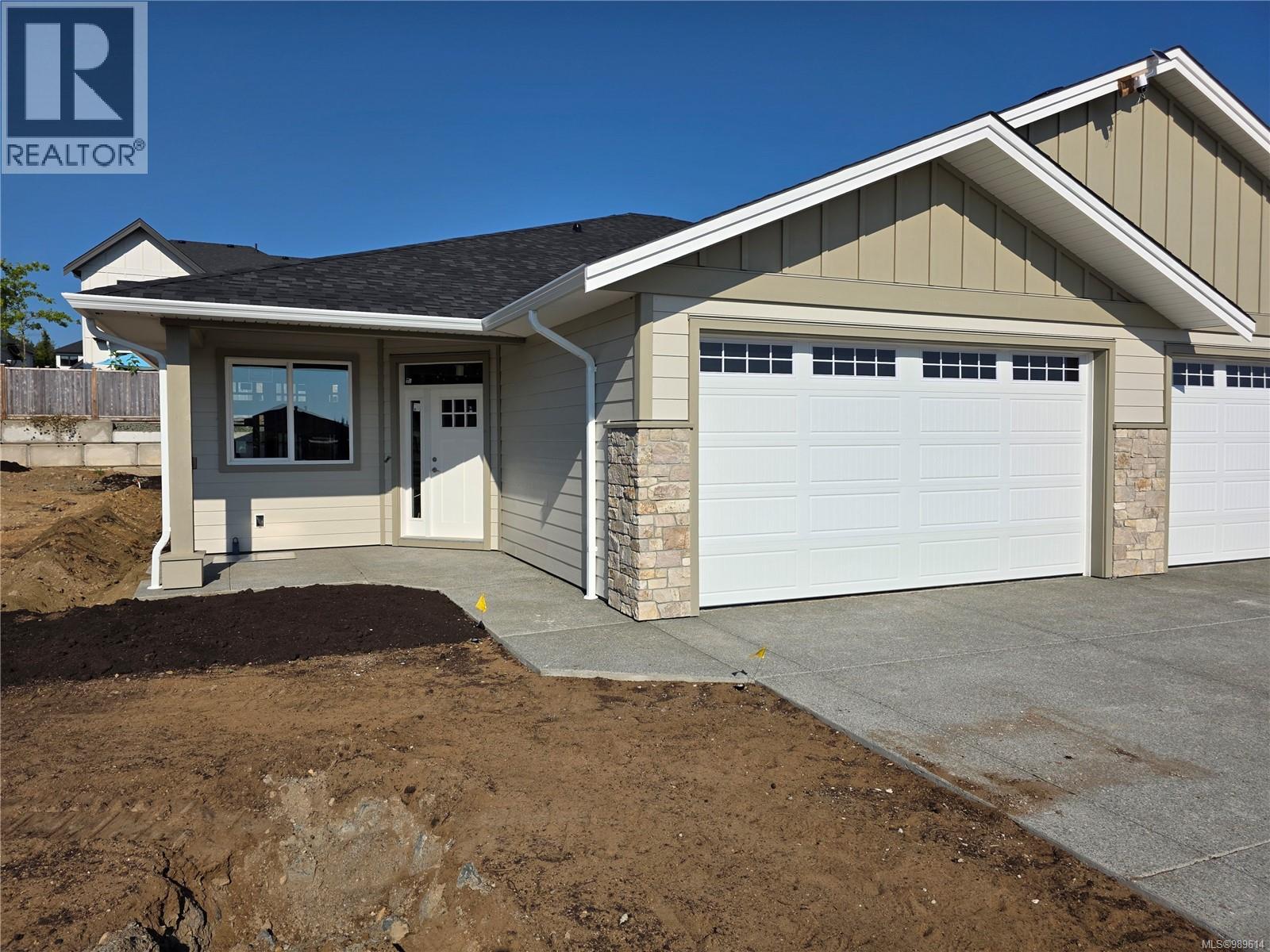 343 Arizona Dr Unit 4 Dr, Campbell River, BC V9H 0C6