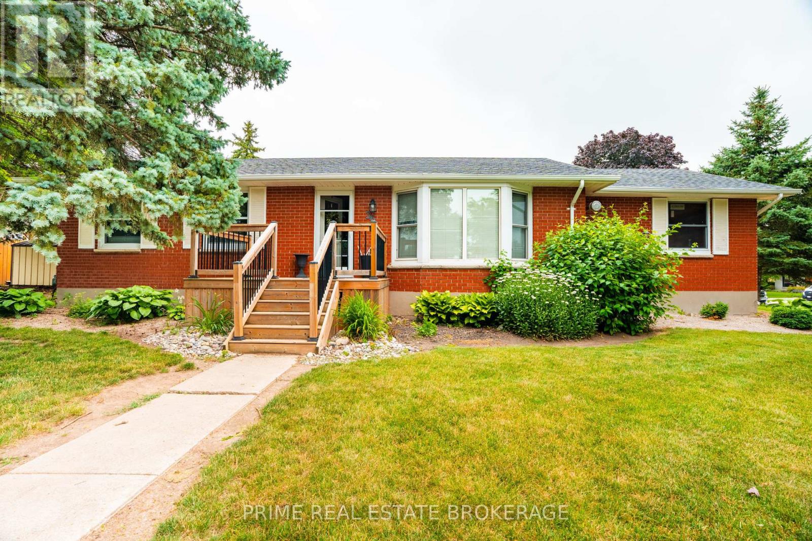 36 Orchard St, South Huron, ON N0M 1S3
