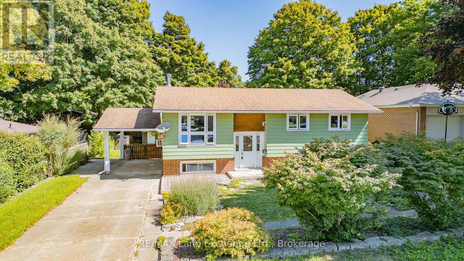 795 Green St, Saugeen Shores, ON N0H 2C4