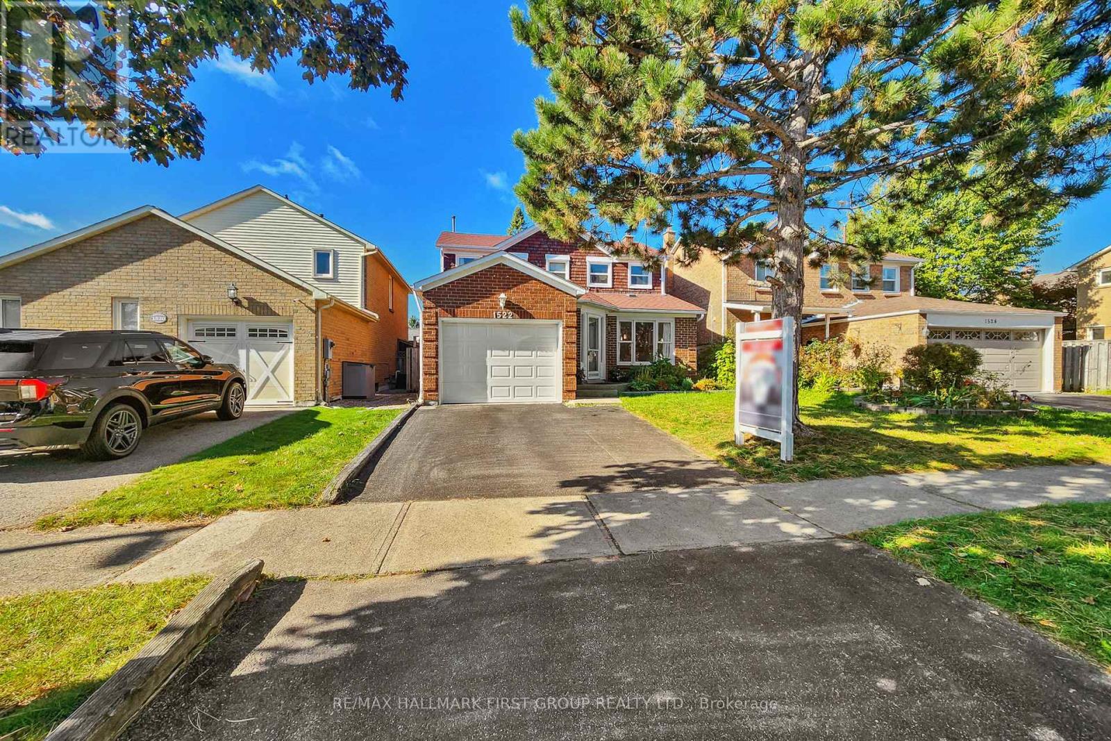 1522 Amberlea Rd, Pickering, ON L1V 4T7
