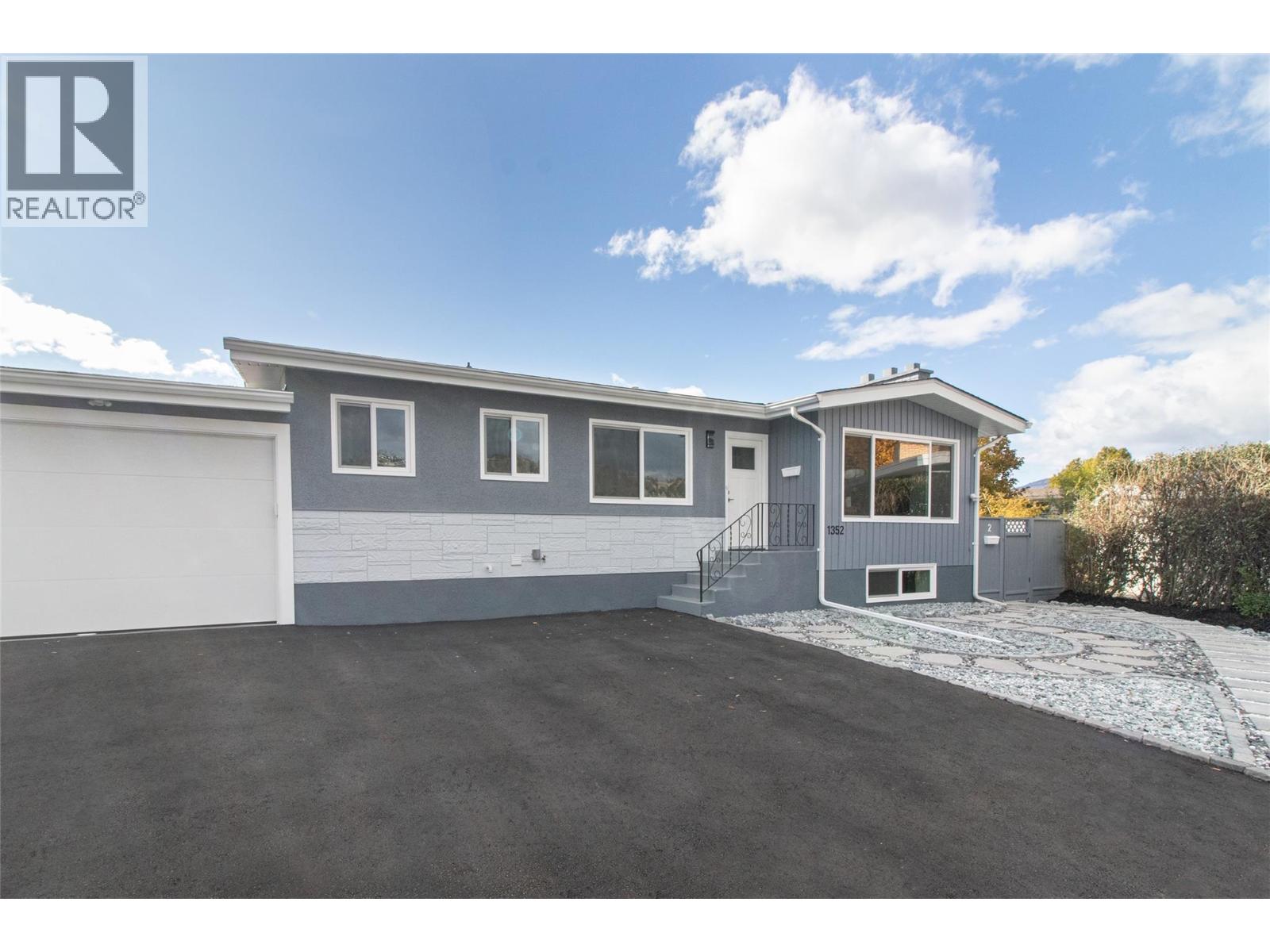 1352 Alder Ct, Kelowna, BC V1Y 3P9