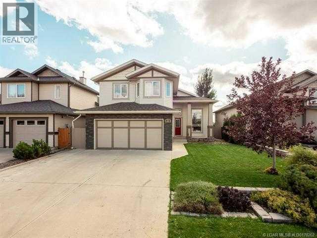320 Thyrza Burkitt Link N, Lethbridge, AB T1H 5M4