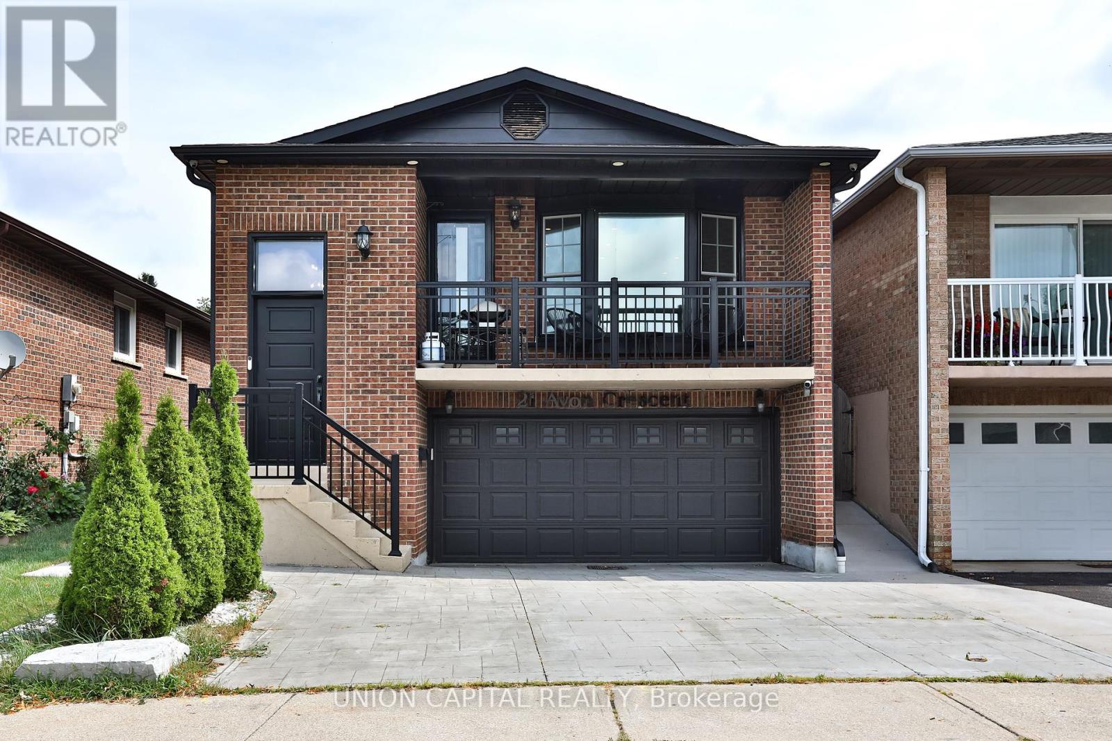 21 Avon Cres, Vaughan, ON L4L 1H4