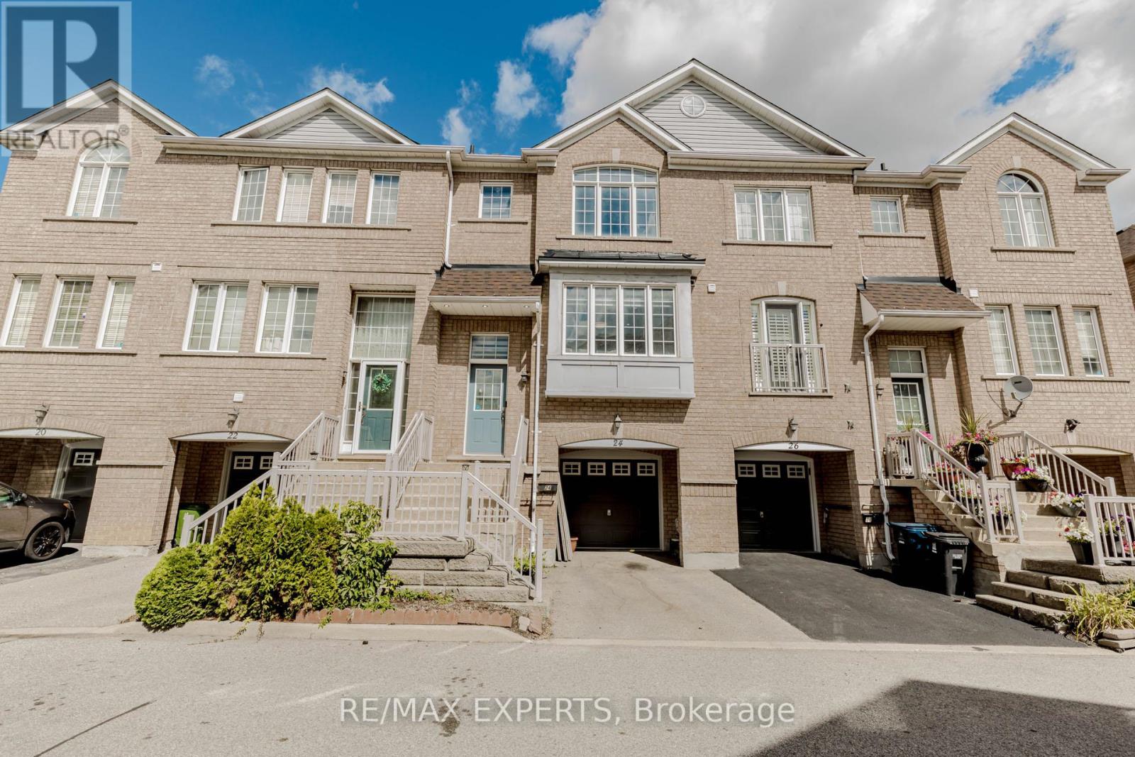 24 Ignatius Ln, Toronto, ON M1E 0A3