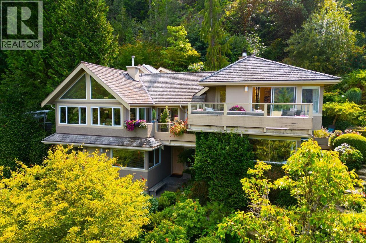 5480 Keith Rd, West Vancouver, BC V7W 3C9
