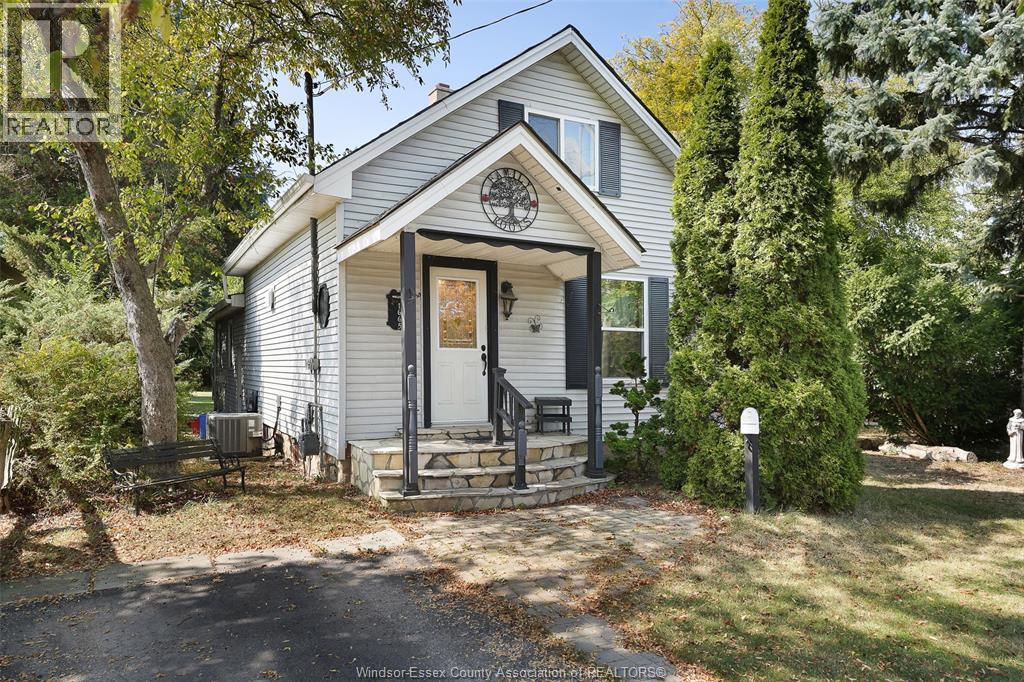 1665 Lesperance Rd, Tecumseh, ON N8N 1Y2