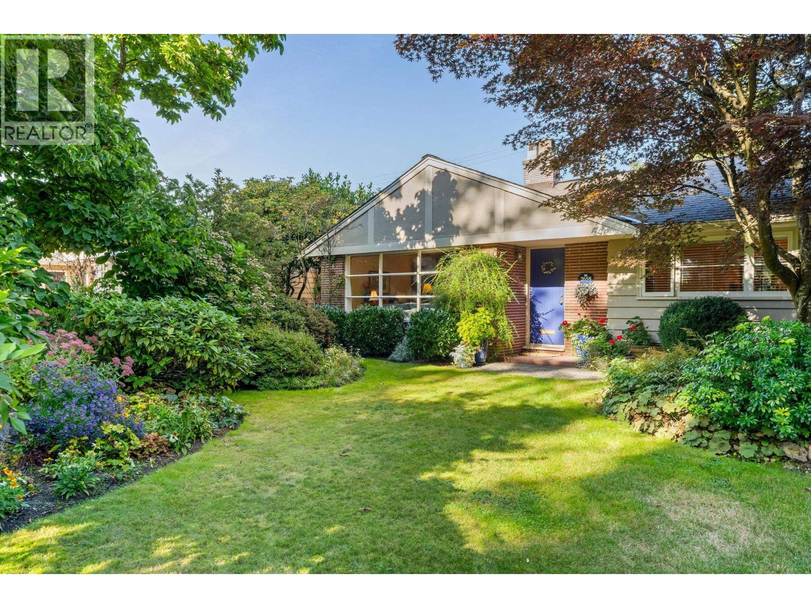 2658 Newmarket Dr, North Vancouver, BC V7R 2T4