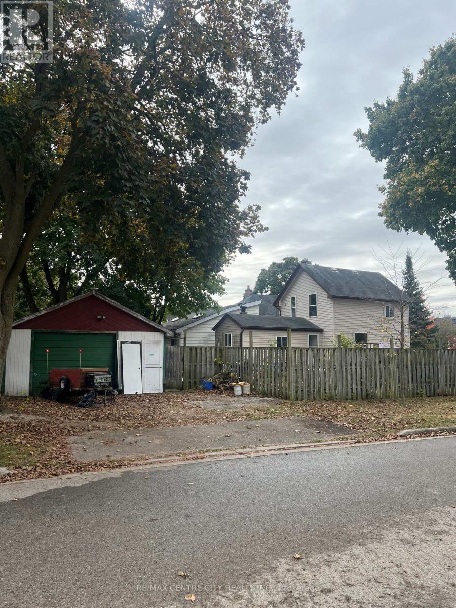 118 Delaware St, London, ON N5Z 2N5