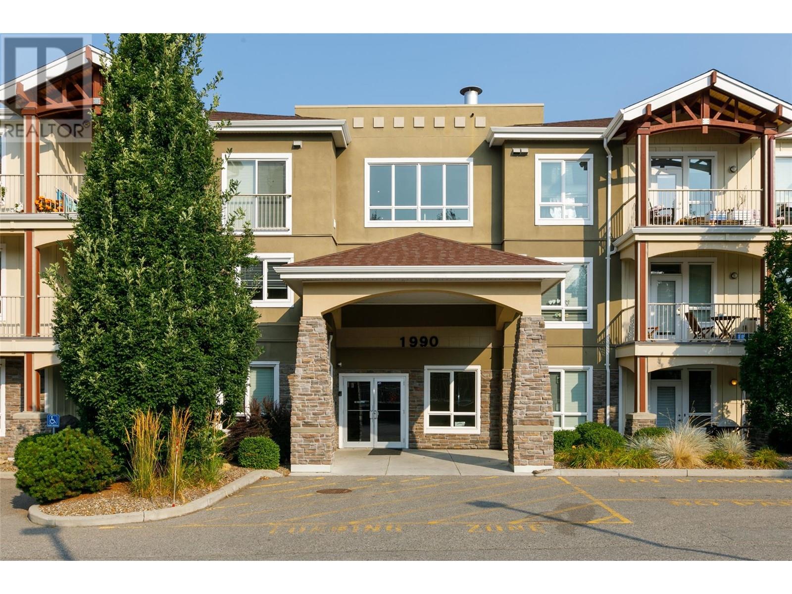 1990 Upper Sundance Drive Unit 3217, West Kelowna, BC V4T 3E7