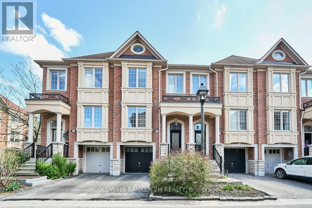 360 Doak Ln, Newmarket, ON L3Y 0A7