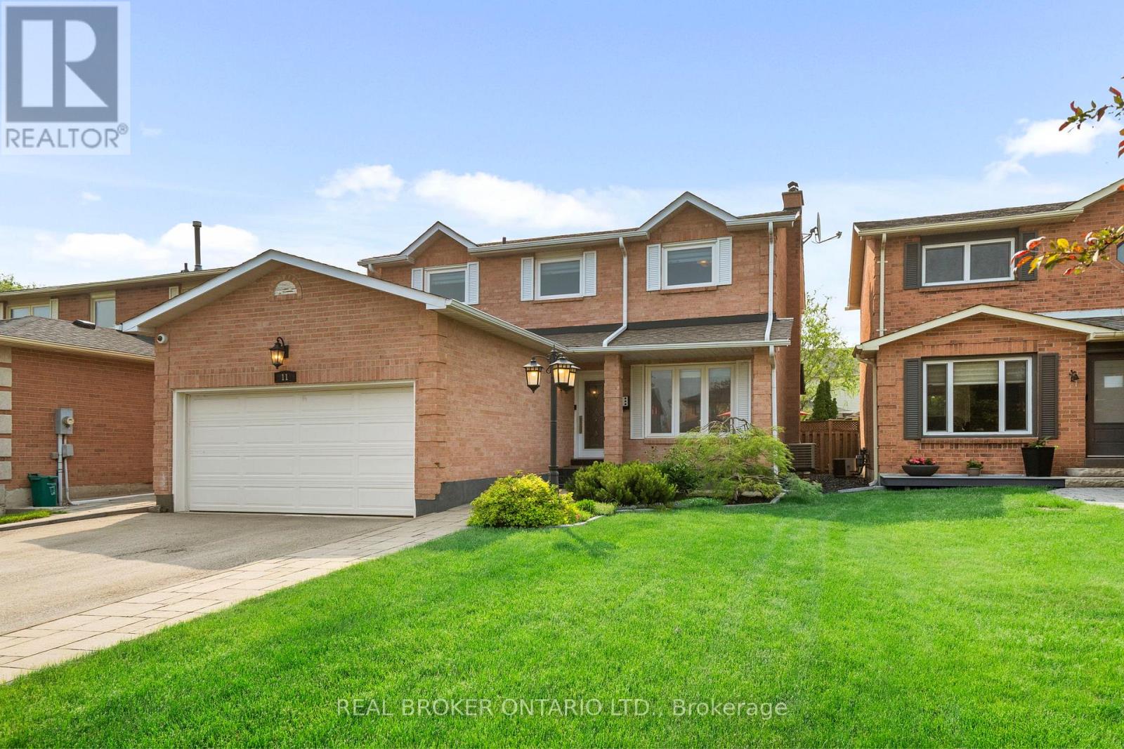 11 Fountainbridge Dr, Caledon Bolton East, ON L7E 1P6