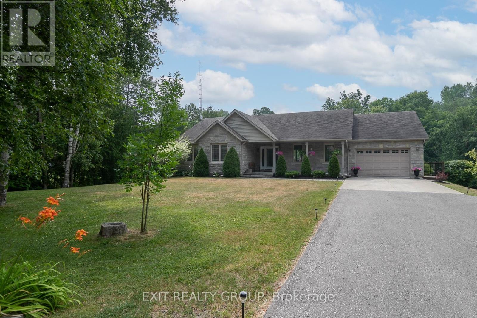 16845 Telephone Rd, Quinte West, ON K8V 5P4