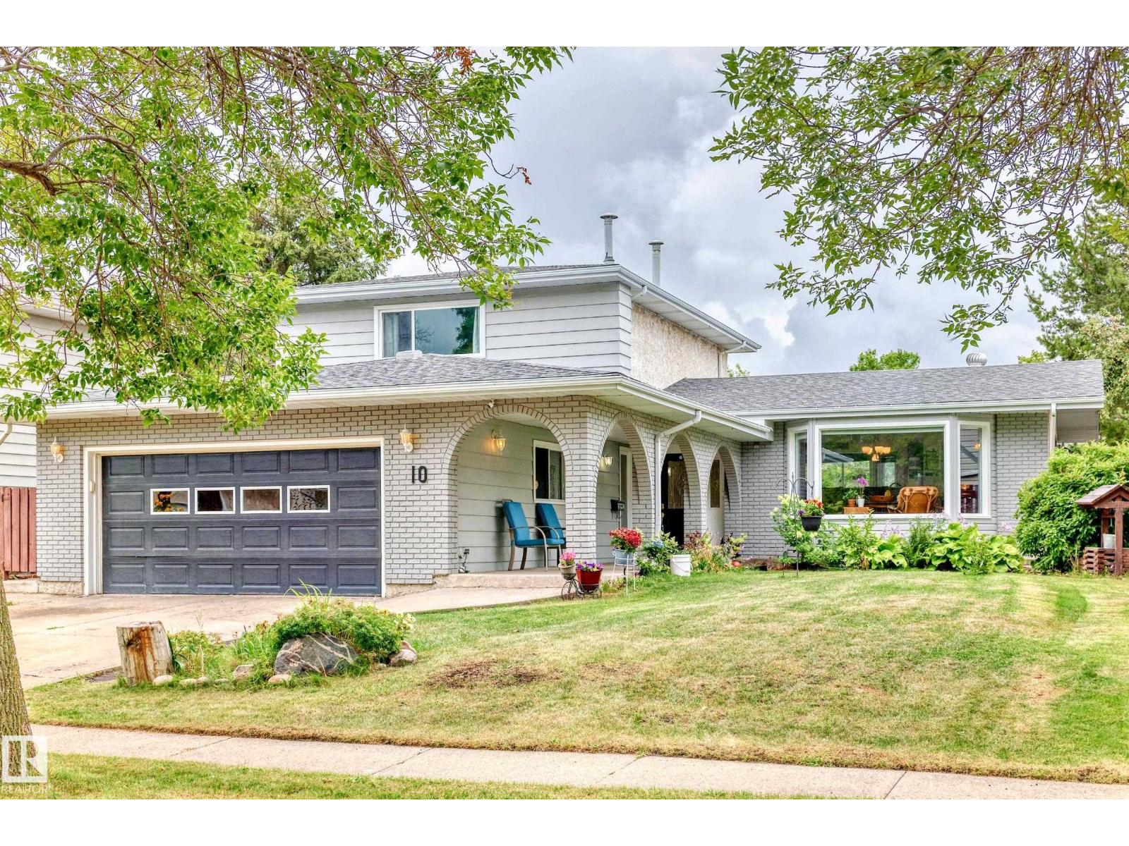 10 Abbey Cr, St. Albert, AB T8N 2X2