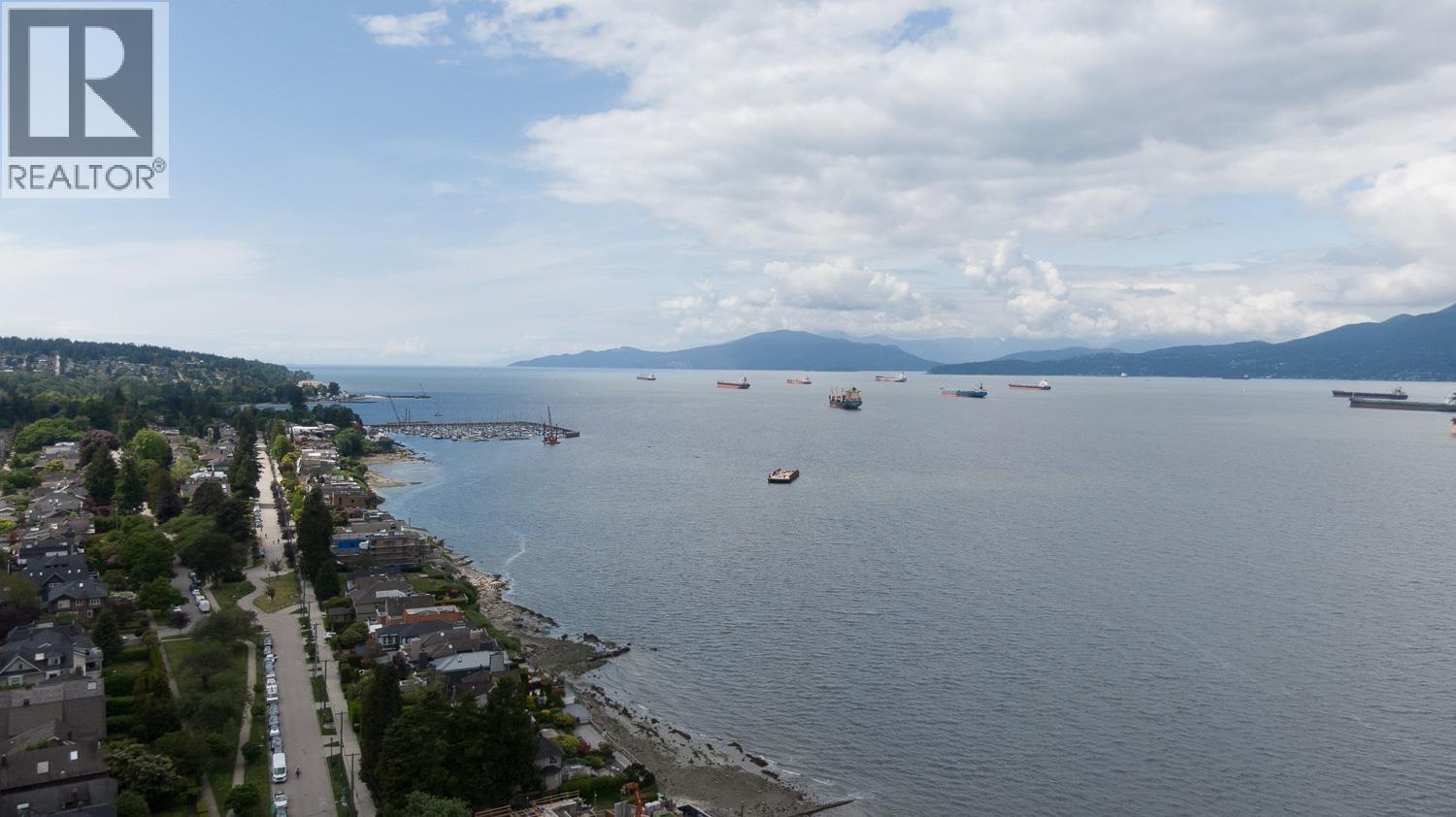 2988 Point Grey Rd, Vancouver, BC V6K 1B1