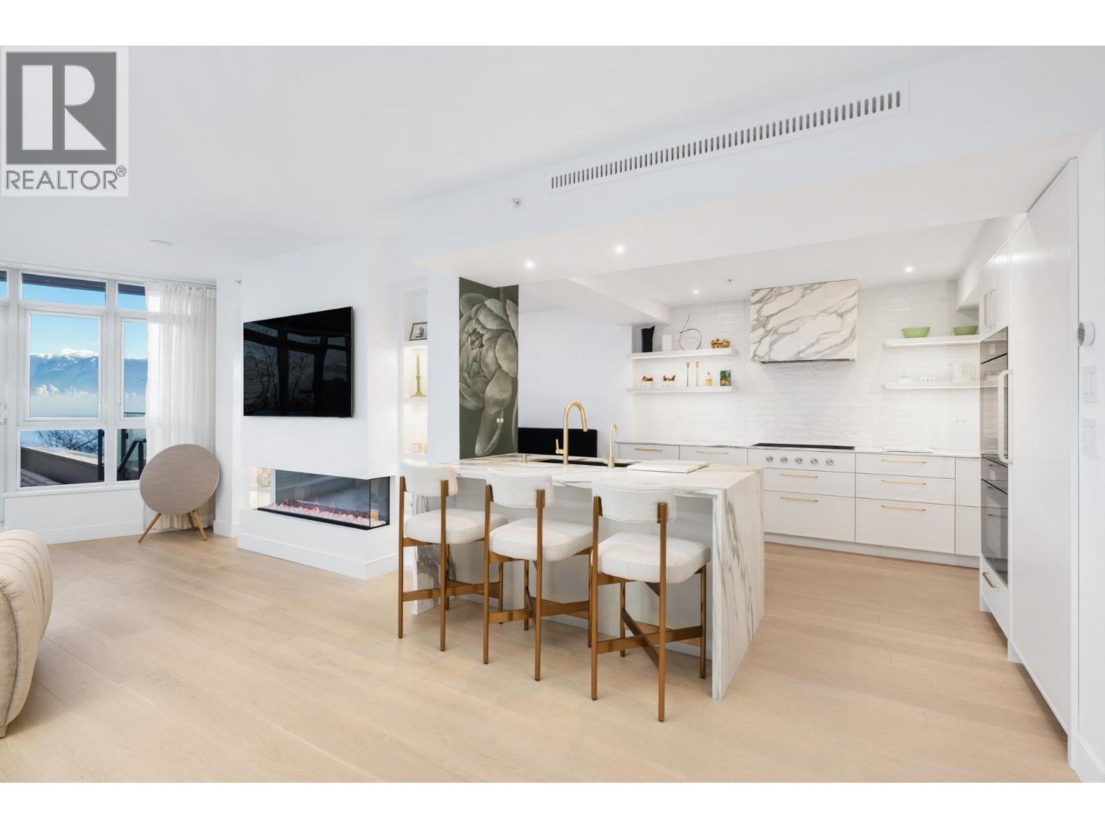 1233 W Cordova Street Unit 301, Vancouver, BC V6C 3R1