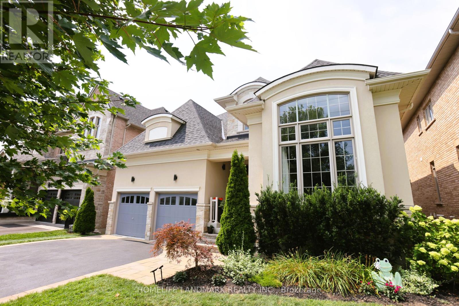 940 Riverside Dr, Ajax, ON L1T 3S2
