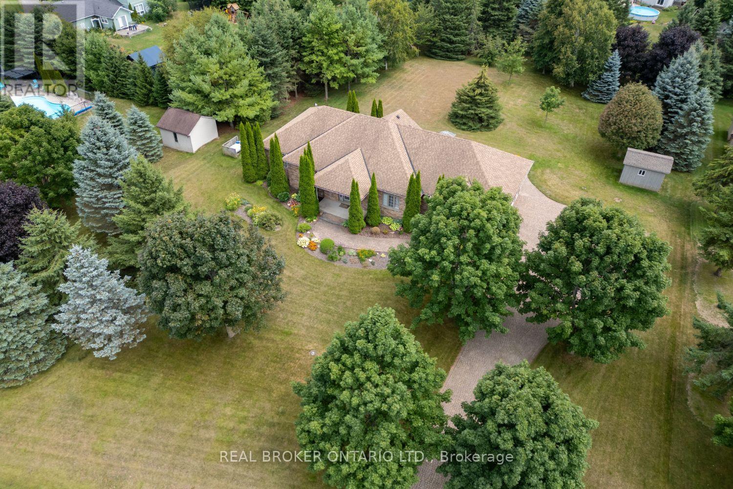 7 Virtue Ct, Clarington, ON L0B 1J0