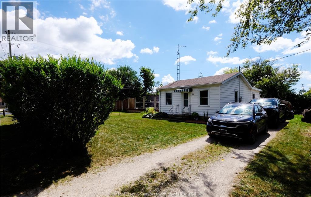 49 Delta Dr, Essex, ON N0R 1G0